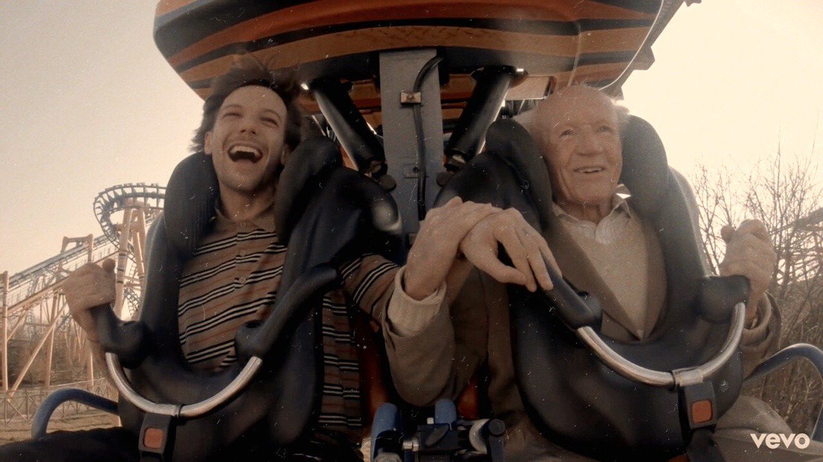 hwtscherry's tweet photo. Ｉ'ｍ     ｉｎｌｏｖｅ     ｗｉｔｈ     ｙｏｕｒ      
ｈｅａｒｔ ♡

#BBMAsTopSocial Louis Tomlinson @Louis_Tomlinson https://t.co/3xMnaGbbgh