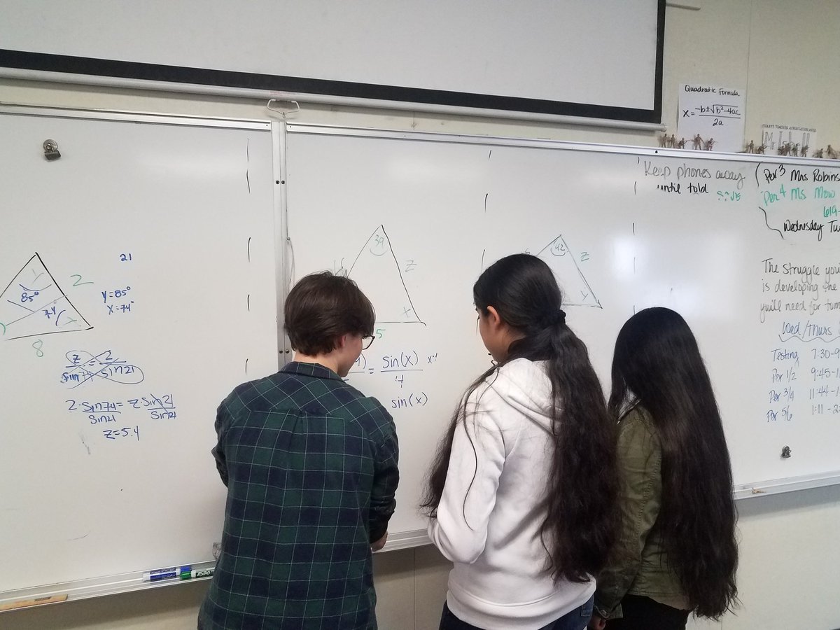 WAVEpact's tweet photo. Great to see The partnership between @VistaUnifiedSD and CSUSM College Access, Readiness, and Sucess Services for providing @VHSPanthers 11th graders #integratedmath3 support. #csusmmath22 #WAVEpact https://t.co/VKutpxZ9u1