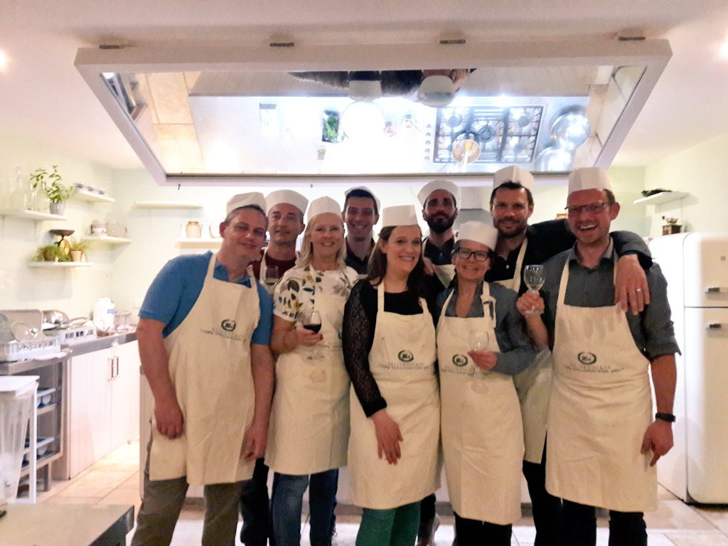 Eleonore_McK's tweet photo. Great evening in @BallyknockenHCS tonight! #ChopChop https://t.co/fZlkzLnWoF