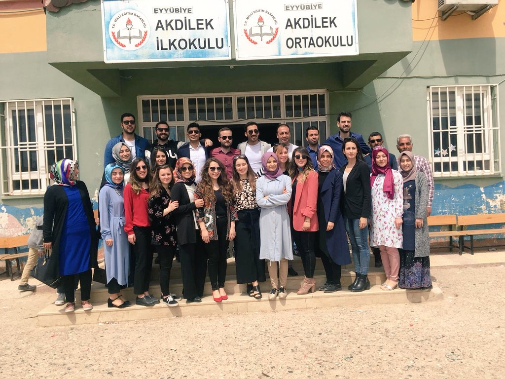 #23Nisan. 23 Nisan Ulusal Egemenlik ve Çocuk Bayramı okulumuzda şiirlerle , danslarla, eğlenceli oyunlarla ve halayla  kutlandı. izlemye gelen   bütün velilerimize ve çalışmalarından dolayı öğretmenlerimize Çok  teşekkür ederiz.