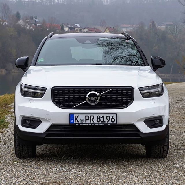 autogefuehl's tweet photo. The new Volvo XC40, one of the greatest SUV-designs? What do you think?
#volvordesign
#volvo #volvolove #lovevolvo #welovevolvo #volvolife #volvoforlife #volvoforever #volvolovers #volvolovers #volvofans #volvofan #volvo_pics #volvocars #volvocar #volvoclub #volvoaddict #voโฆ https://t.co/9JJBBZDvzo