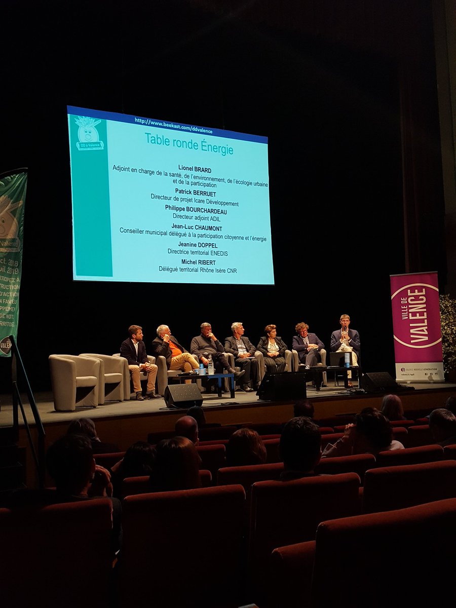 La table ronde sur l'#Energie débute avec <a href="/Icare_Dev/">Icare Développement</a>, <a href="/enedis/">Enedis</a>, <a href="/VilledeValence/">Valence</a>, <a href="/cnr/">StacksAMilli</a> #Agenda21 #transitionénergétique