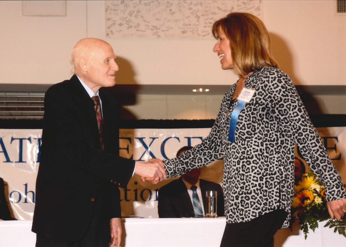 We're pleased to share that Lisa Docter, a 4th-grade teacher at Meadow View Elementary School, has been selected as a 2019 Herb Kohl Fellowship recipient. Congratulations &amp; thank you for your dedication to our students. #PawsUp #oconpride <a href="/MEADOWVIEW4/">Meadow View Elementary</a>