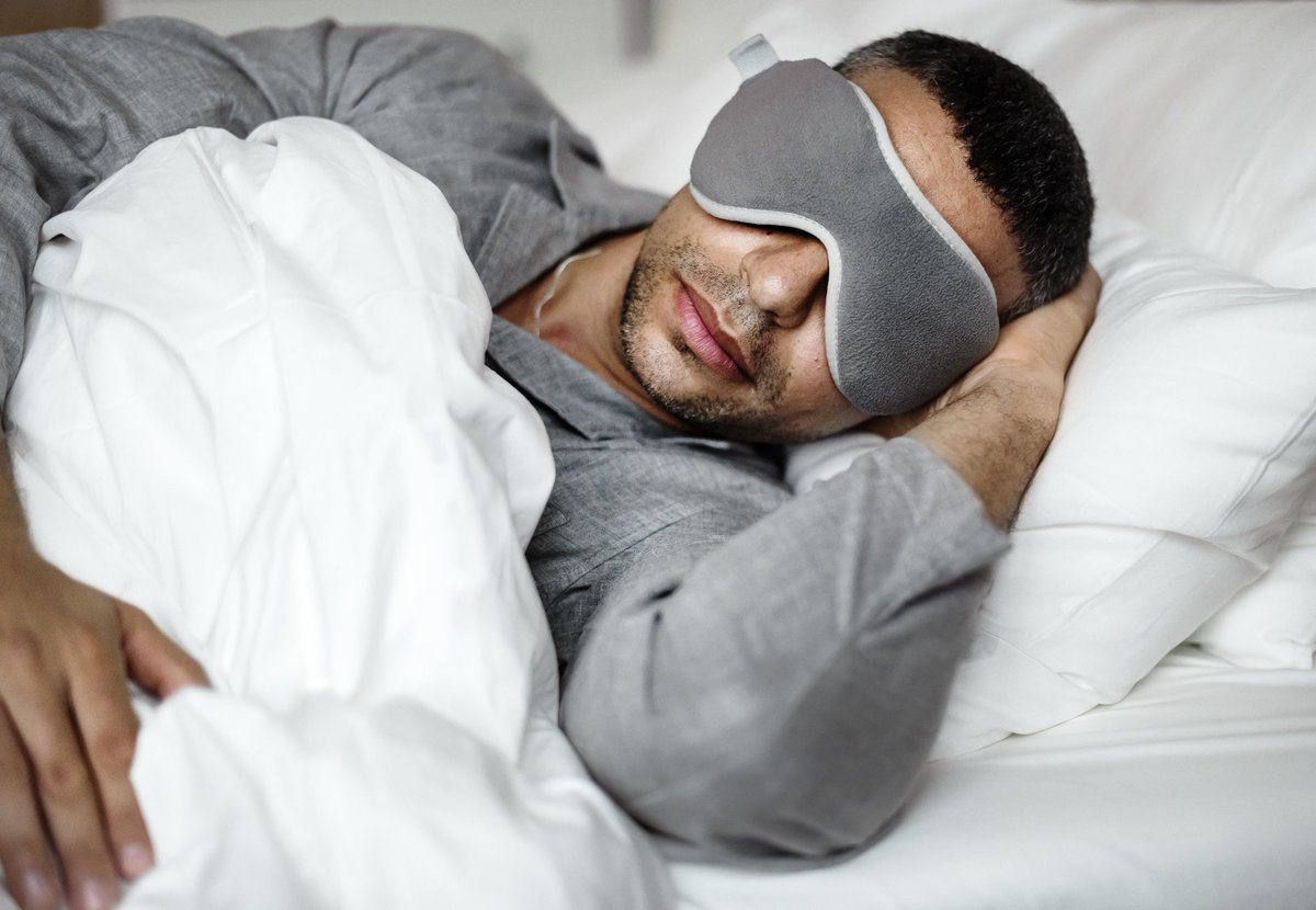 keepmeprime's tweet photo. Create the Perfect Blackout Sleep Environment - Creating the perfect blackout sleep environment is essential to getting optimal sleep. Learn the science and how you can achieve nighttime bliss: https://t.co/o9Rnd3WCv9 https://t.co/1DL9EJOAVr