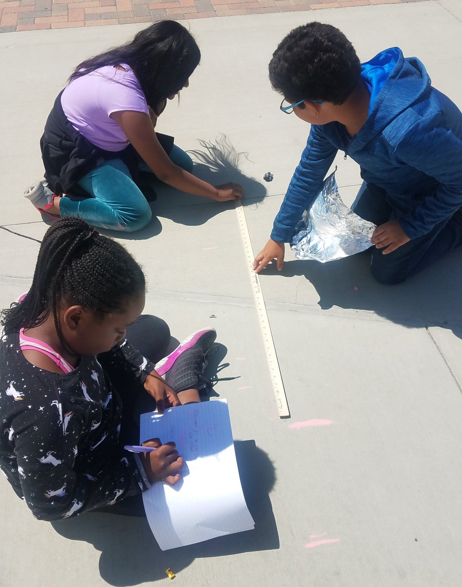 MsSchmitz_LESD's tweet photo. Wrapping up #friction with more tests outside with our cars! Using #chalk to mark the distance is so helpful! #stem #4thgrade #4thgradestem @LESDSchools @andersonLESD https://t.co/Aot53iOuR3