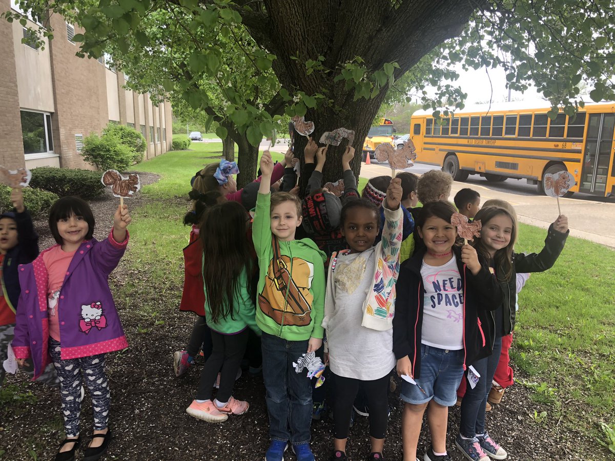 kinder_stem's tweet photo. #Camouflage #KinderStem #LettingTheSquirrelsOut https://t.co/sesUt1qhkP
