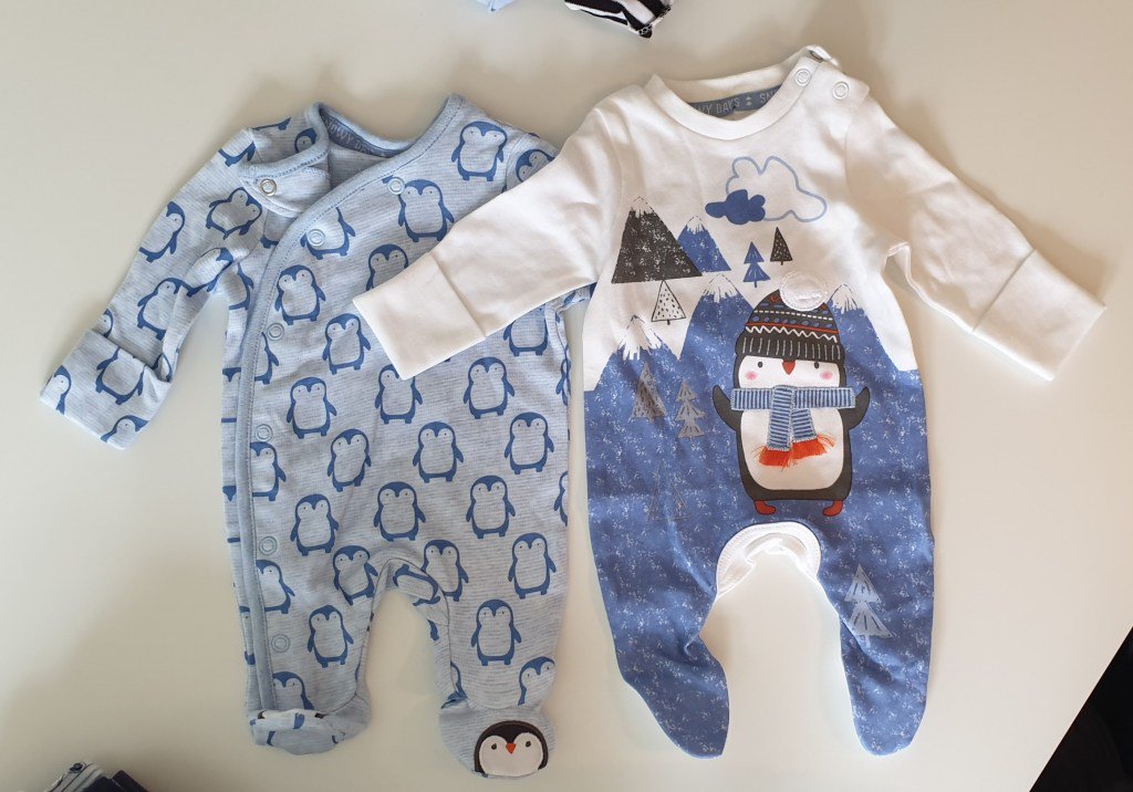 MuMarUK's tweet photo. Cute Christmas Tiny Baby babygros https://t.co/k5O78aK90u https://t.co/LJoxn7L46i