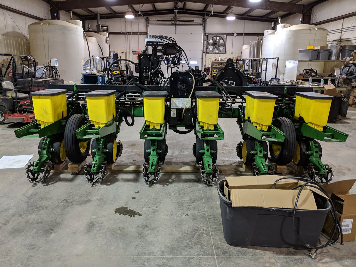 b_johnson20's tweet image. I'm a bit late in posting this @Nebr_Agron078 @ACSbyCVA. A bitter sweet goodbye to this plot planter. Eleanor put in lots of plot trials over the last few years. We move forward to bigger and better things. #plant14 #plant15 #plant16 #plant17 #plant18 #wearecva