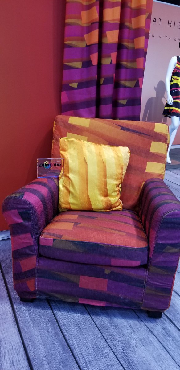 PremExSolutions's tweet photo. Witnessing history as @HP reinvents dye sublimation printing with their brand new #HPStitch printer. AND they are showing off what it can do at @isasignexpo on some of our @DuraVibe polyesters 💁🏻‍♀️ https://t.co/0wLUPUtTv7