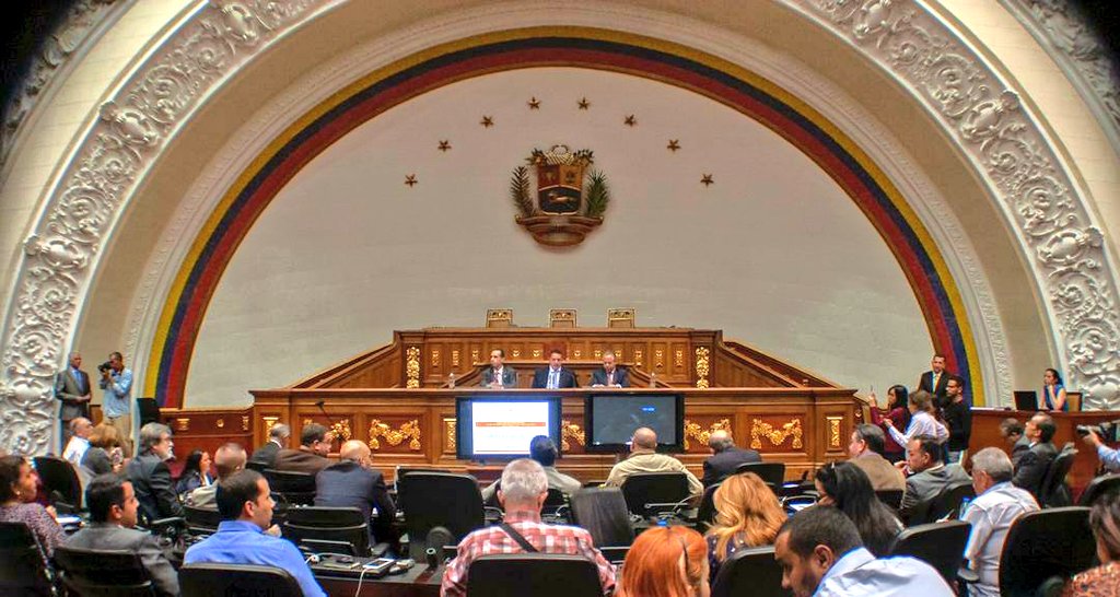 jguaido's tweet photo. La única manera de lograr elecciones libres en Venezuela es a través del cese de la usurpación. 

De cara a la transición, la Comisión Especial para el Seguimiento de Procesos Electorales de la @AsambleaVE presentó avances y propuestas de garantías para las #EleccionesLibresVzla. https://t.co/fxhjbWknUy