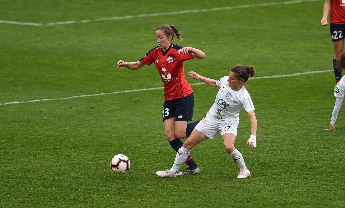 LOSC_Feminines's tweet photo. 90’+3 c’est terminé, le @losclive arrache la victoire en étant à 10 grâce à un but de Lernon #LOSCASJ (1-0) https://t.co/x01yIDsCLI