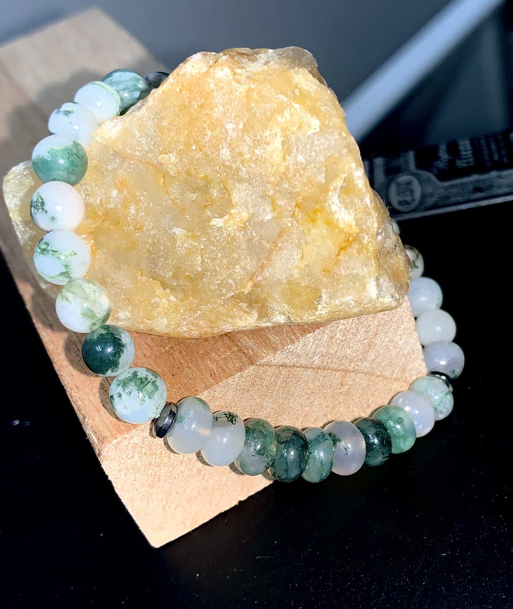 MmauricesPieces's tweet photo. Here's some fun #gemstonejewelry I made today #tigerseye #moonstone #mossagate #treeagate #pfrenite #lavastone #hematite #redtigerseye #howlite #labordite #pyrite #sterlingsilver #antiquebrass #imadethese #malabracelets #mala #yogamala https://t.co/VSv6kIYwHi