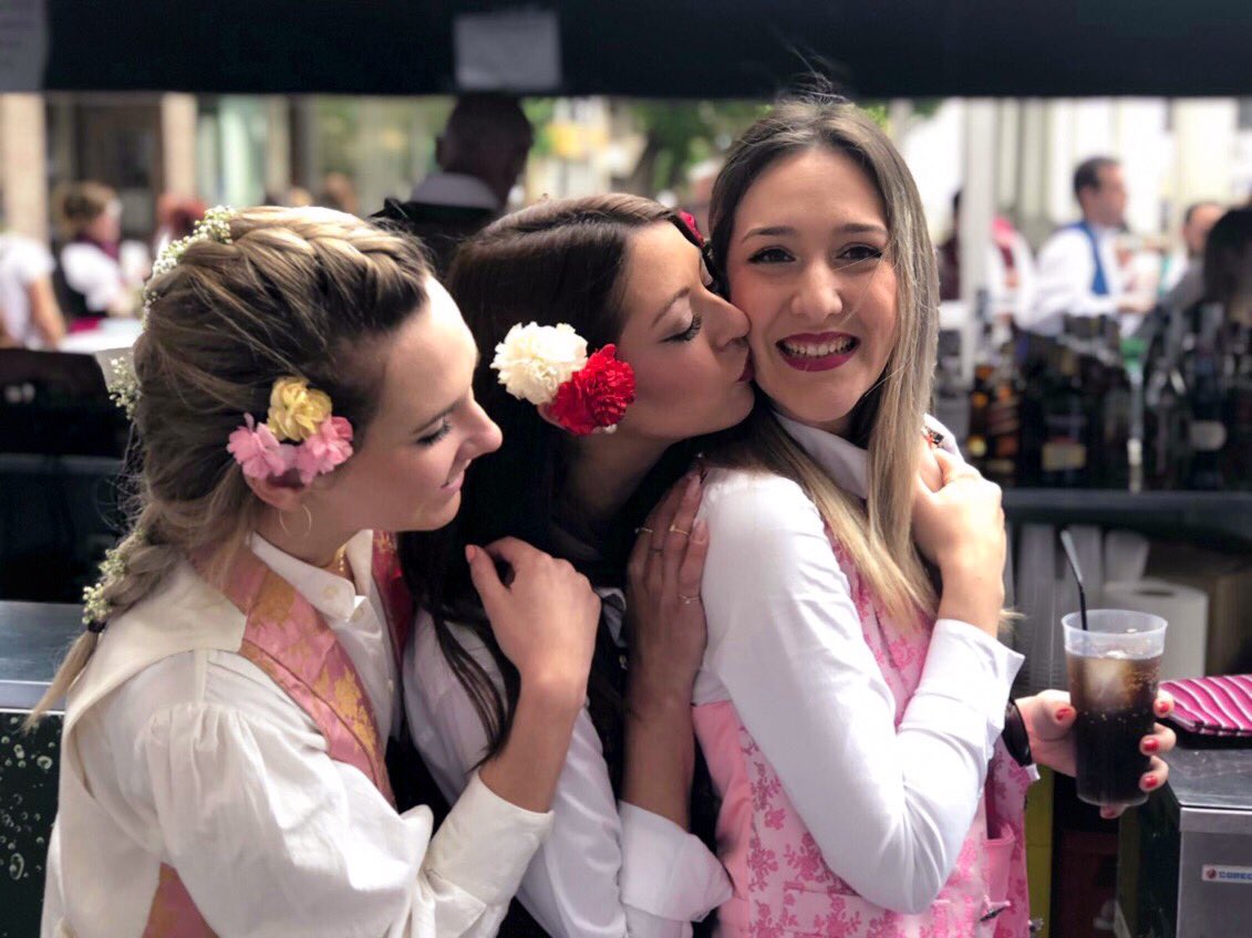 mariahueso13's tweet photo. Que sea eterno todo aquello que nos haga bien .. 💫♥️ #Bandodelaahuerta2019 #MisBellas #Italianinis https://t.co/jStHwfbXnG