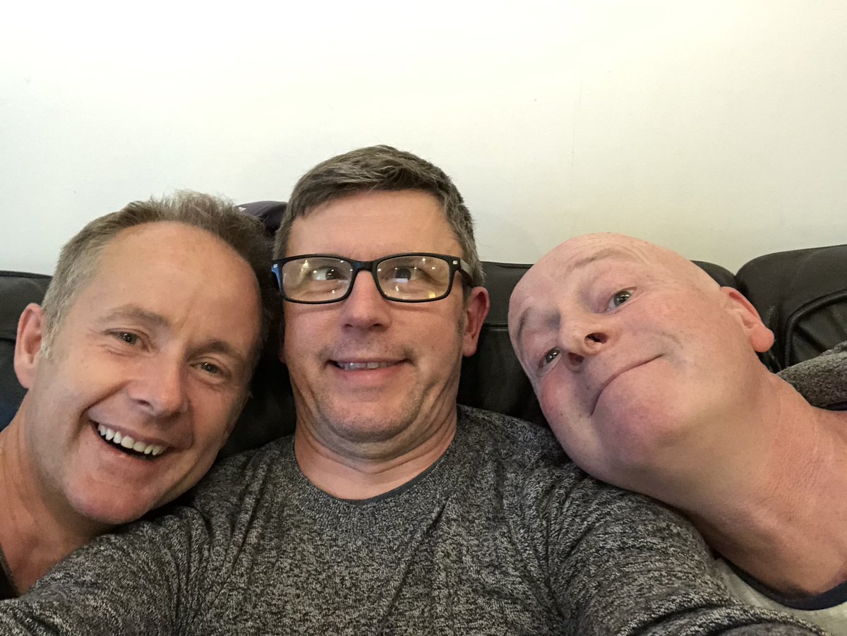 Beecake tweet media