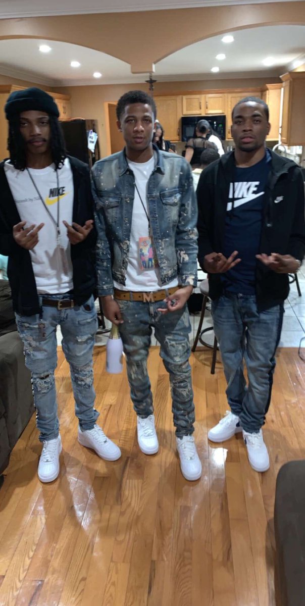 Bucks32x's tweet photo. Dis Shit Don’t Stop 🖤 Ups &amp; Downs Ups &amp; Downs 📈 #FreeKuda🐻 https://t.co/Uvz3K2BhvR