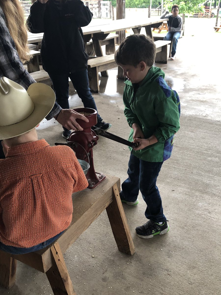 LMoselyTX's tweet photo. Field trip 7 https://t.co/rgzGGBtYBI