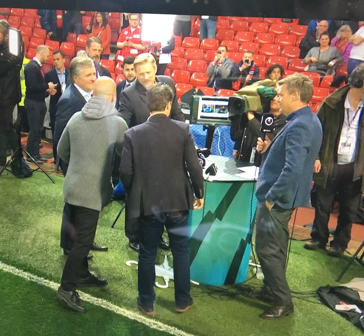 PeterGroenborg's tweet photo. Legende-overload!! (Bortset fra ham til højre) #munmci #tv3sport https://t.co/4L8FQWdMR5