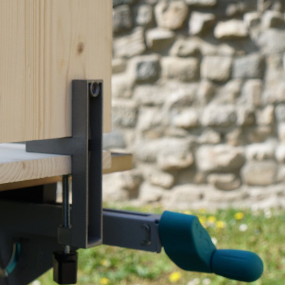 wolfcraftFrance's tweet photo. Pour un assemblage précis par tourillons. 😌
Avec ce guide, impossible de se tromper ! 😁👍
👉 Référence 3750000 👈
#AssemblageParTourillons #Tourillons #Master700 #Établi #Etabli #GuideDePerçage #Drill #AssemblageBois #Assembling #Assembly #WoodAssembly #wolfcraft https://t.co/7yOsI52796