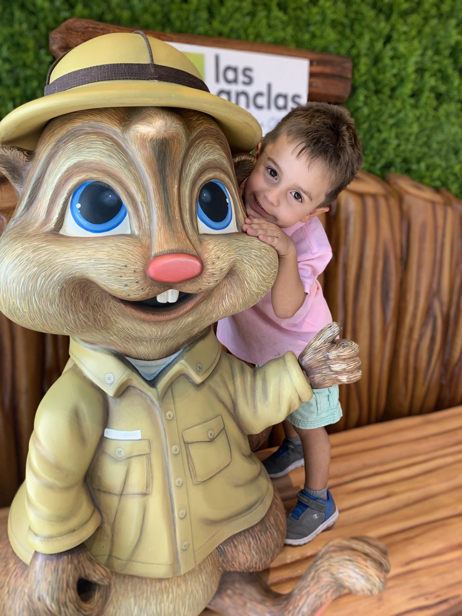 lasanclasmall's tweet photo. Sin poder decidir quién es más adorable 🥺 Visítanos y tómate tú mejor foto junto a nuestra mascota 
.
.
.
#LaChorrera #FamiliaLAM #FamiliaLasAnclas #LasAnclasMall #PTY #Panamá https://t.co/qYgRS6xHsR