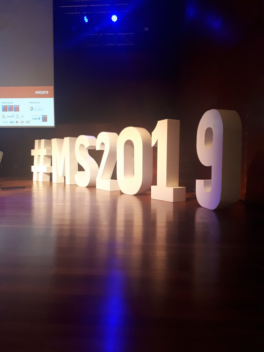 INNSPIRAL's tweet image. Gran jornada dedicada a #innovacion en #mineria en Mininn Summit 2019. @ivanveram junto a exponentes de @codelco, @Corfo y @GMGorg. "Innovar es crear valor radicalmente superior a lo existente".  #MS2019 #innovation #mining #Chile