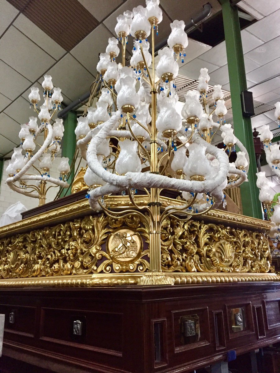 Trono de la Dolorosa preparado para 2020