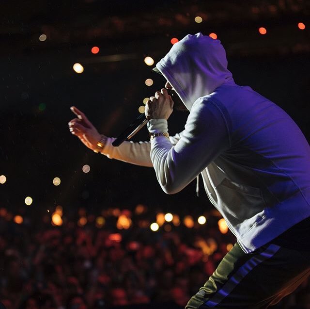RRRRRRUI820's tweet photo. 第一条Twitter
Le premier twitter 
我喜欢的 
海贼王
@OnePieceAnime 
Eminem 
@Eminem 
Stephen Curry @StephenCurry30 
以及我自己 https://t.co/G8KOa5snuS