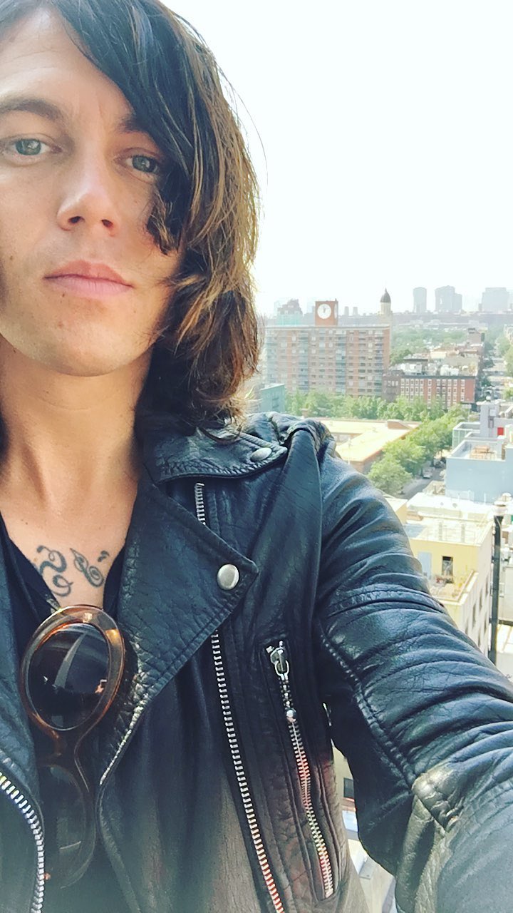 Happy Birthday to the handsome, kind, & talented Kellin Quinn.       