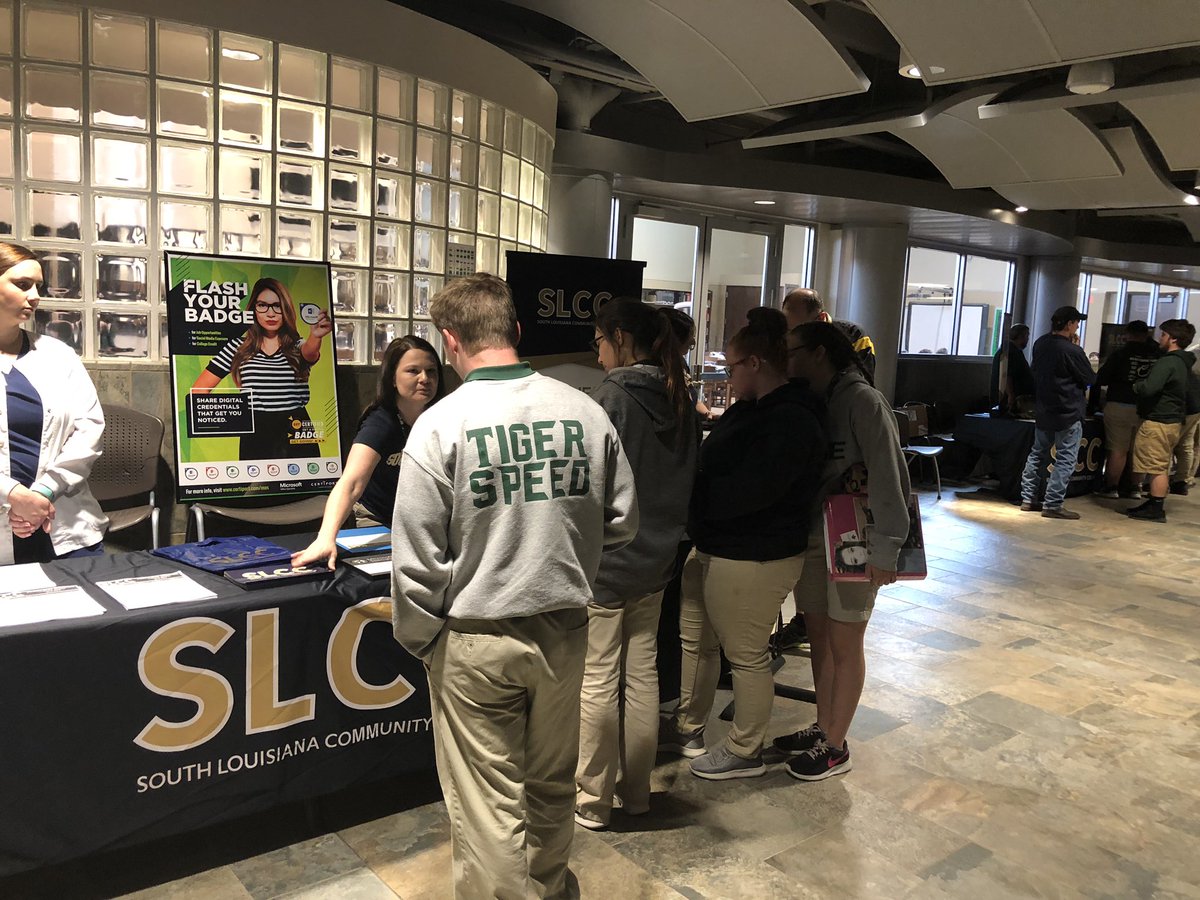 tlwmoore's tweet photo. Today, @southlacc Young Memorial Campus hosted College and Career Day at Morgan City High School! We had a blast sharing great information on South Louisiana Community College,#DualEnrollment, #ProgramOfferings, and how we are #CreatingFutures! https://t.co/rtv9YXba7F