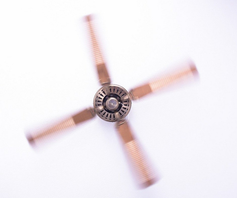 MyEfficientAir's tweet photo. #HVACTip #EnergyTip Want to get more out of your AC system? Set your ceiling fans to run counterclockwise so that cool air circulates down. #HVAC https://t.co/x7x9tYtkBt