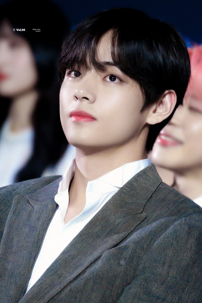 visionoflove_95's tweet photo. 190424 The Fact
🤴🏻🤴🏻🤴🏻

#방탄소년단 #뷔 #태형 #TAEHYUNG #V #BTS 

#BBMAsTopSocial BTS @BTS_twt https://t.co/OLa7gUROGE