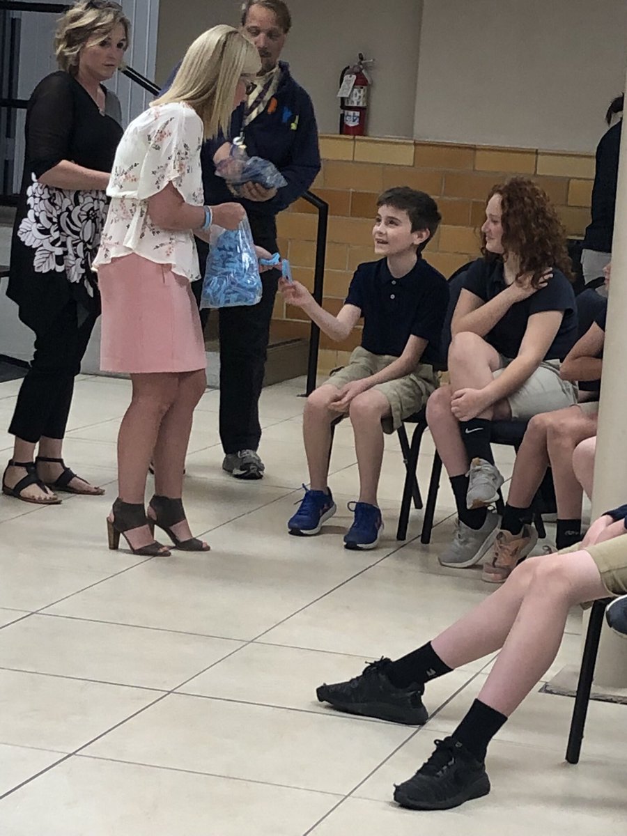 Lauren spoke to a great group of kids this morning at Immaculate Conception School in Jeff City. #keepinspiring #murphysdontquit #aphasiaawareness #tbiawareness