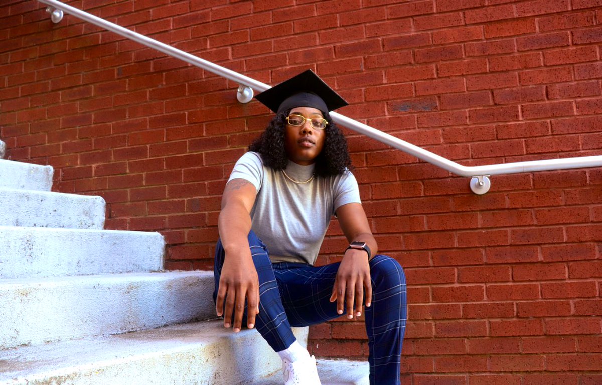 _jaaaybee_'s tweet image. I came.
I lived my best life.
I’m graduating.
• 
May 11, 2019
PV... RUN ME MY DEGREE!!!!! 
#PVGrad #YourFavoritePromoter