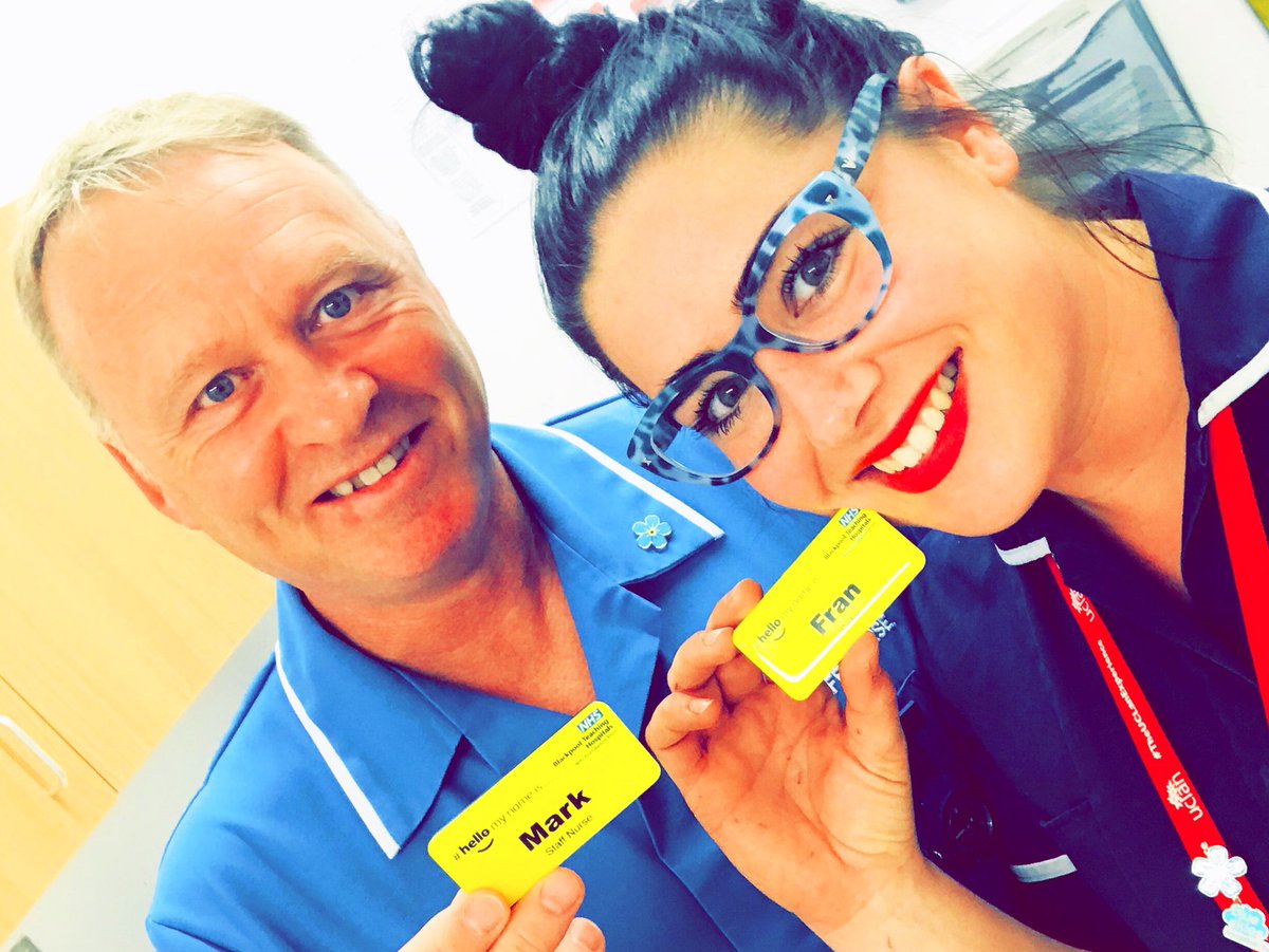 Princesschiappe's tweet photo. Thank you 2 @PointonChris 4 giving the most inspirational talk to staff 2day @BlackpoolHosp about the #hellomynameis campaign #littlethings #compassion #personcentred #4corevalues 💚 #Blackpool 🗼TY to @BplPatient_Exp 4 our fab 💛 badges at @CliftonHospital ✨ https://t.co/s1v66Cb5pY