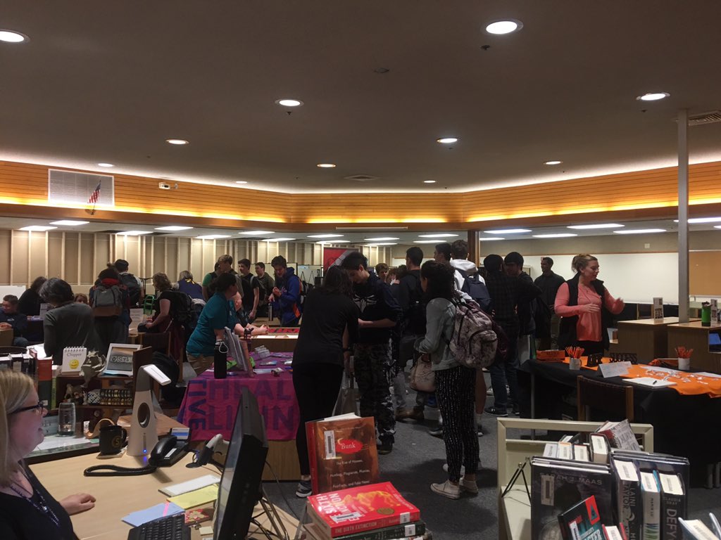 SumnerCIC's tweet photo. Students out in force today at the Sumner Job Fair! Employers were beyond impressed with our Spartans’ professionalism and excitement! If you were not able to make it go to https://t.co/qT5I64YK88 for job listings. https://t.co/v5BW1Pdrca