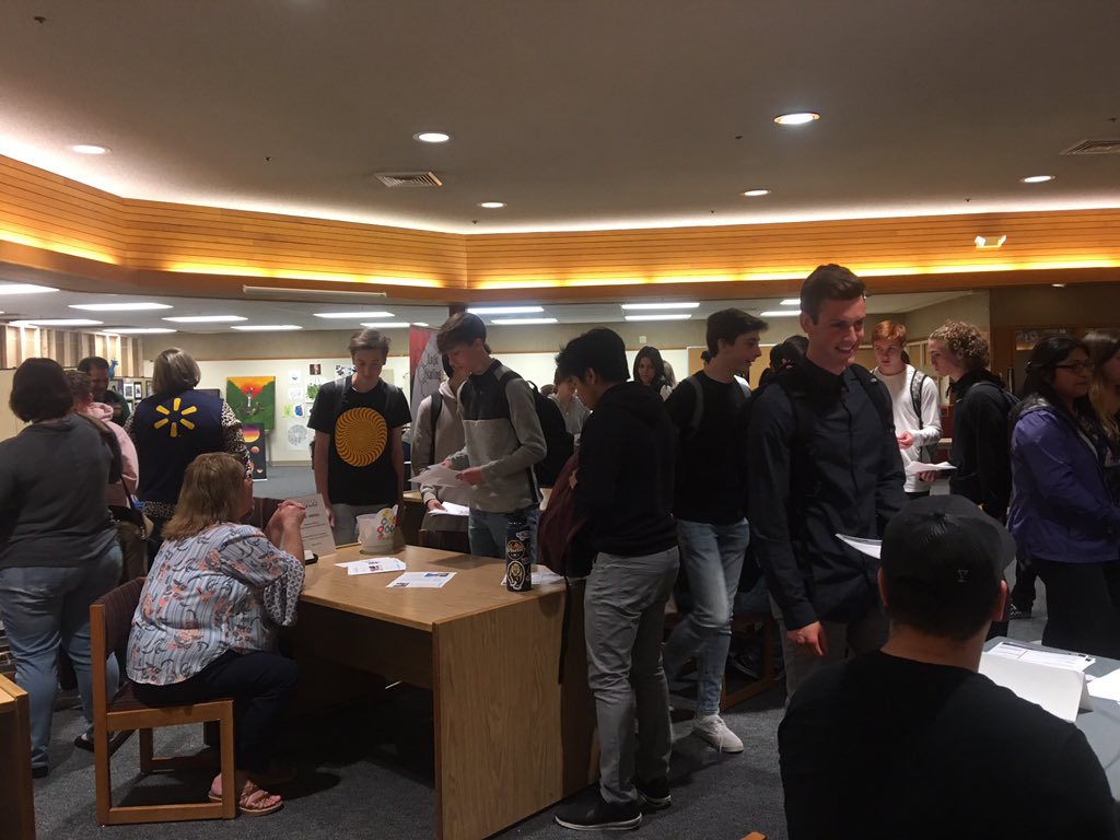 SumnerCIC's tweet photo. Students out in force today at the Sumner Job Fair! Employers were beyond impressed with our Spartans’ professionalism and excitement! If you were not able to make it go to https://t.co/qT5I64YK88 for job listings. https://t.co/v5BW1Pdrca