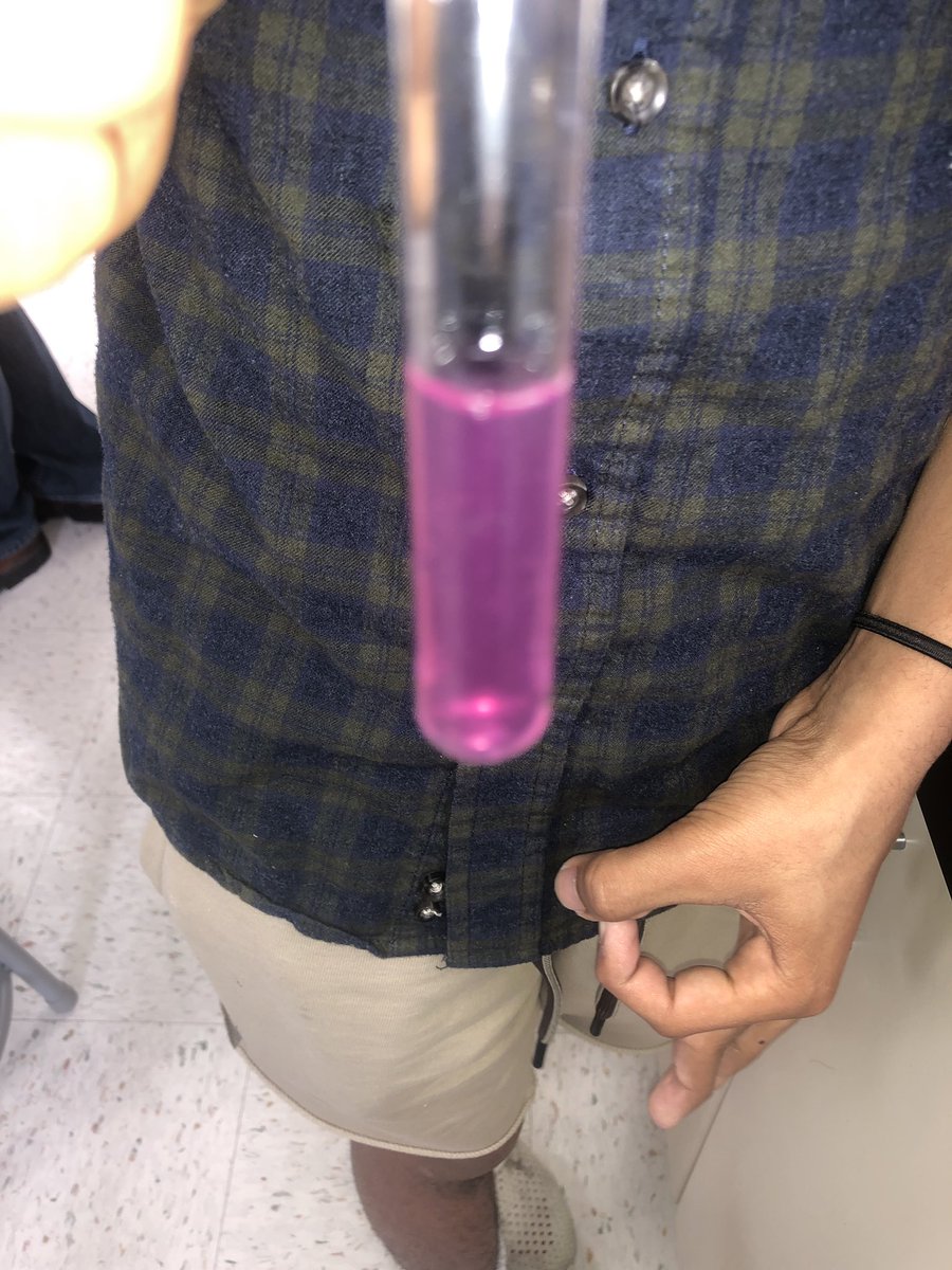 kadizzle10's tweet photo. Science class was a blast today https://t.co/IzAGw9d6pe