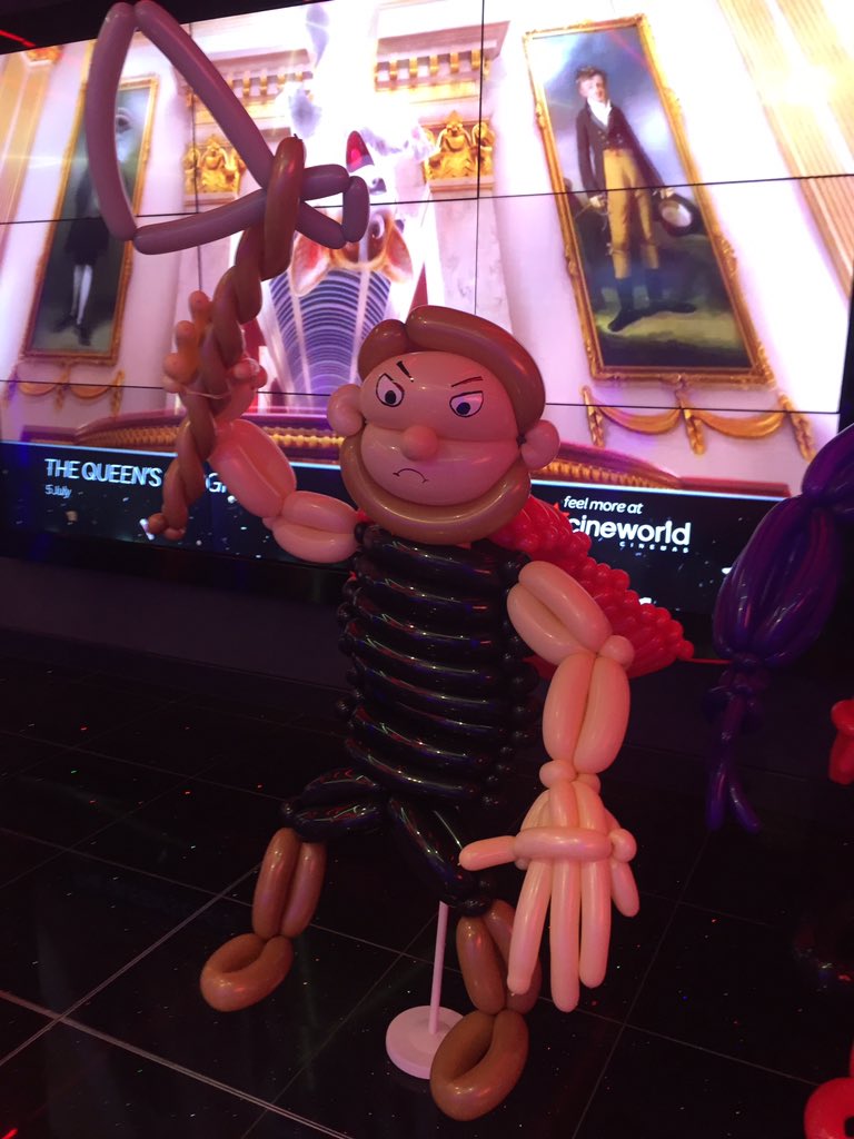 Tom_Tricks's tweet image. My Avengers balloon display is up at the @cineworld @whiteroseleeds for the midnight screening of Endgame. #AvengersEndgame #Cineworld #WhiteRoseCentre