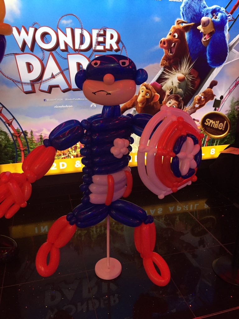 Tom_Tricks's tweet image. My Avengers balloon display is up at the @cineworld @whiteroseleeds for the midnight screening of Endgame. #AvengersEndgame #Cineworld #WhiteRoseCentre