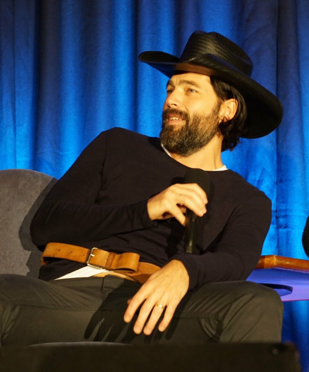 wherescaoimhe's tweet photo. @realtimrozon I miss you wearing my hat #faebles @starfuryevents https://t.co/LGqXHilcWs