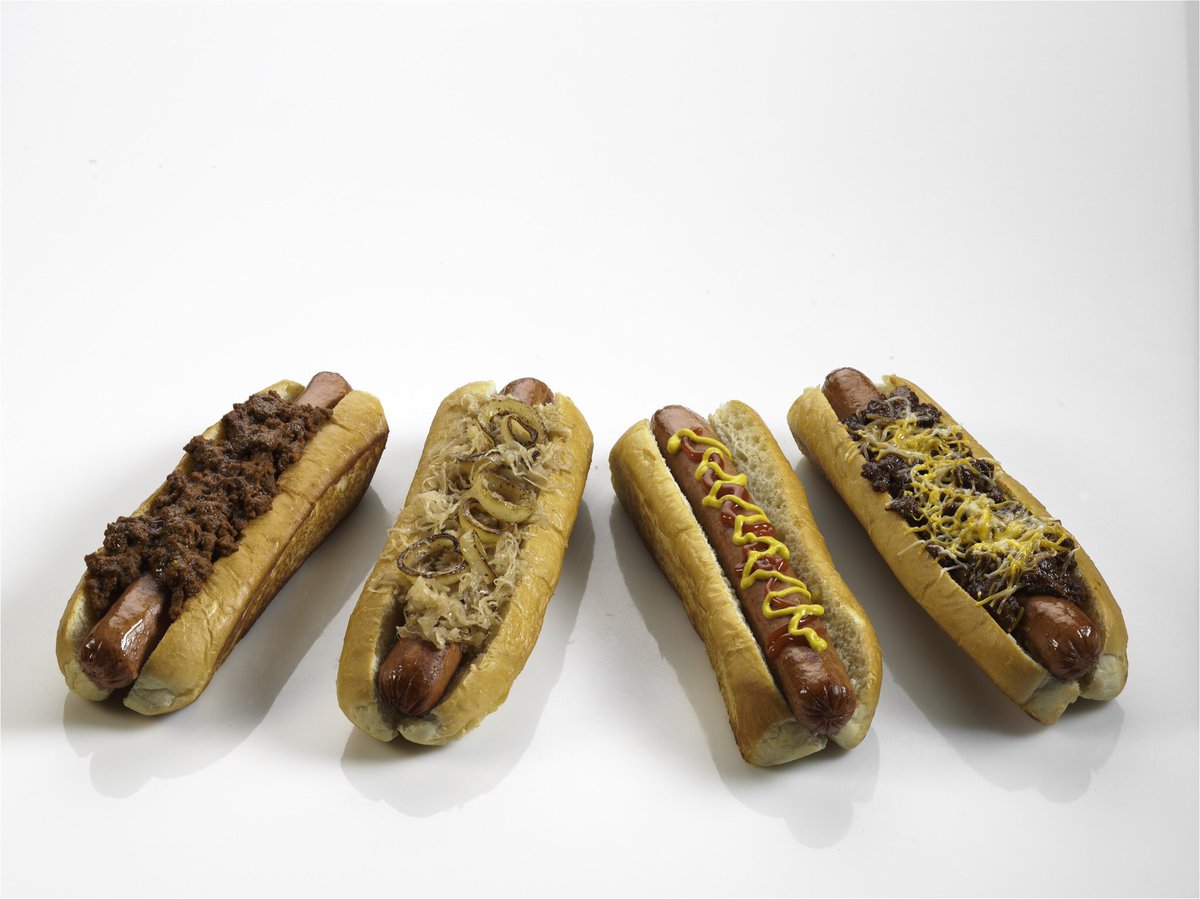 No se lo pierdan ! 

Hoy por todo el dia TODOS NUESTROS #HotDogs en PROMO celebrando el #DiaInternacionaldelHotDog 🌭🌭

Encuentranos en <a href="/plazacentralccb/">Plaza Central Centro Comercial</a> o en <a href="/RappiColombia/">Rappi Colombia</a> !