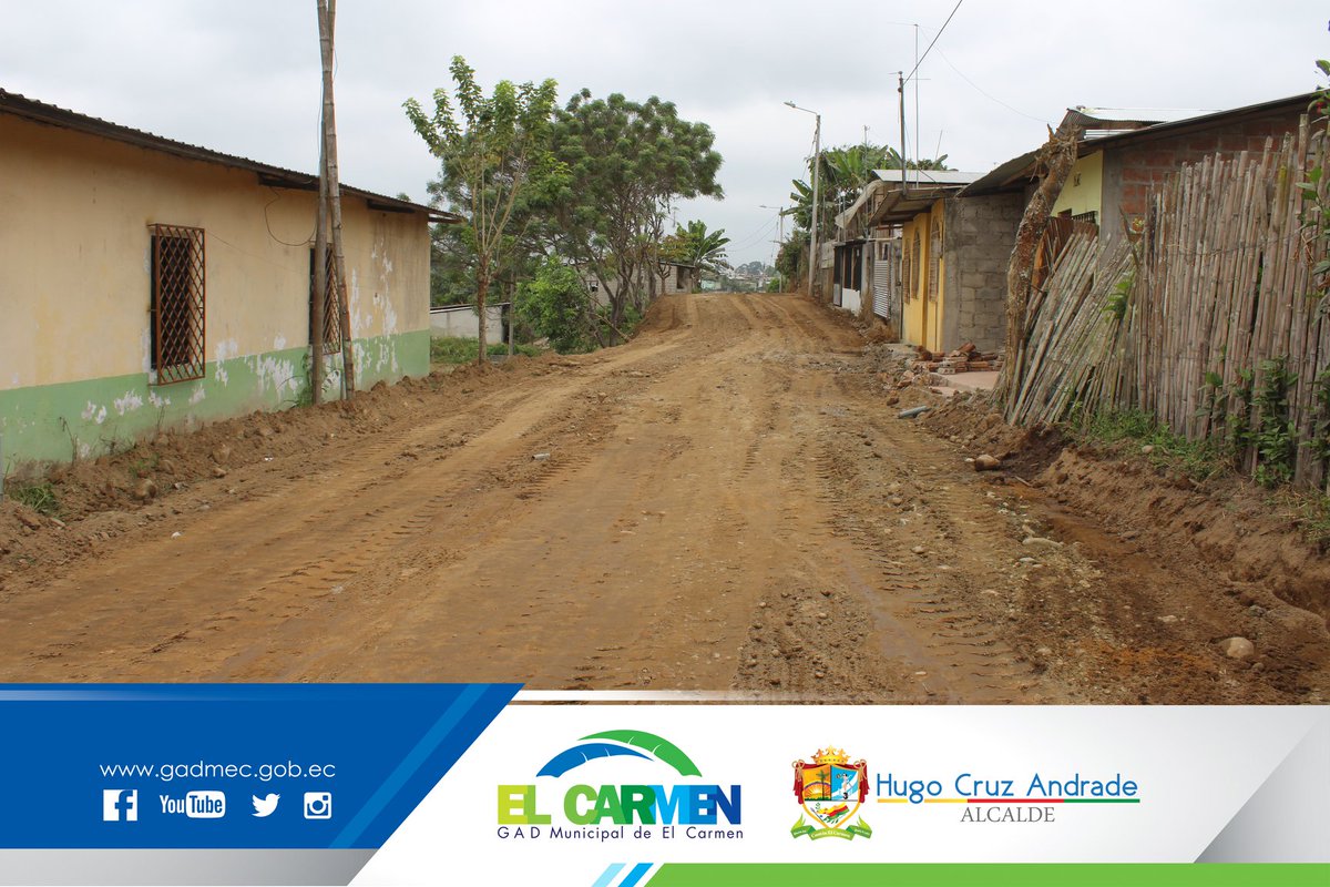 GADMElCarmen's tweet photo. Maquinaria  del GAD Municipal de El Carmen, trabaja en el arreglo de las calles del  barrio El Roció, las mismas que serán asfaltadas los próximos días por  parte de la municipalidad.

📲 https://t.co/IS4l5xTNc5 https://t.co/xB6Fvt6vuJ
