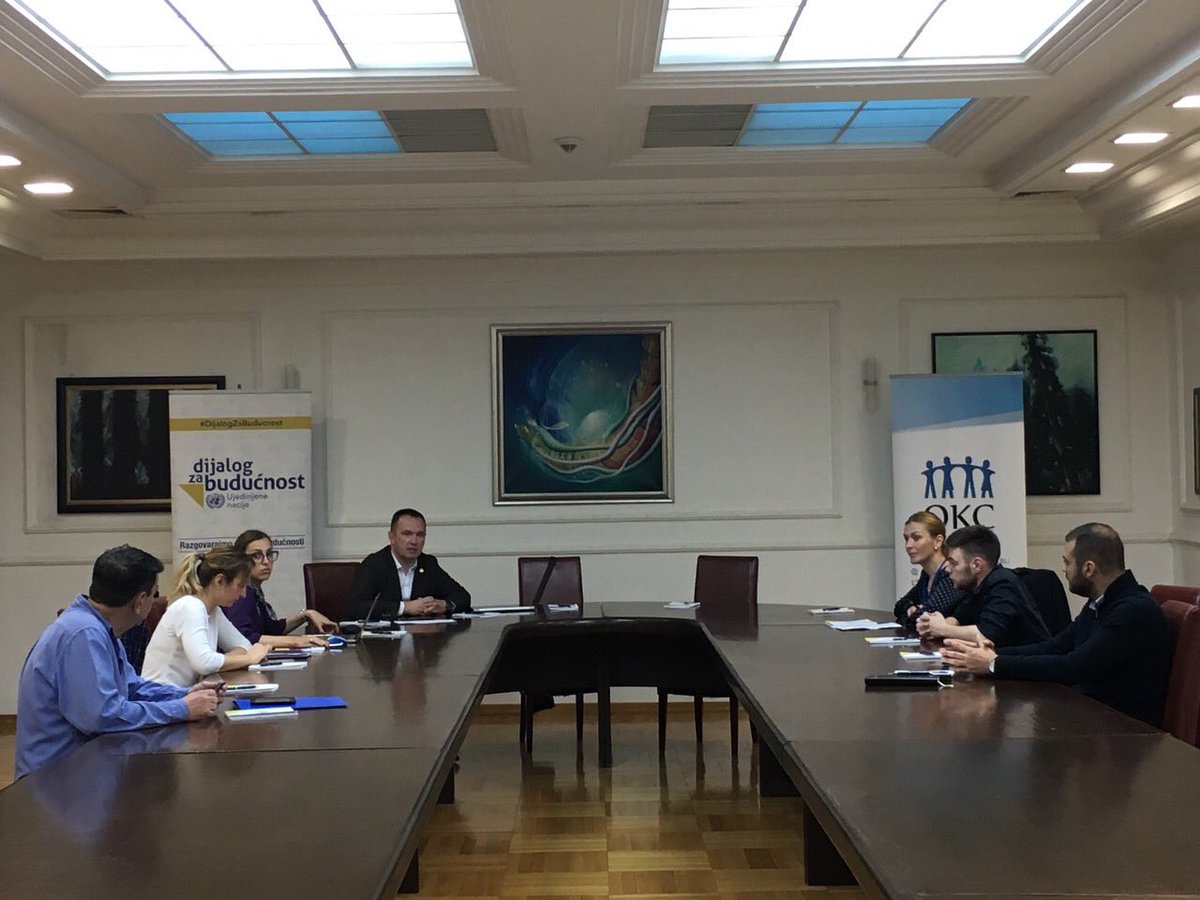 OKCBanjaLuka's tweet photo. Lokalna dijaloska platforma Banja Luka @DijalogBiH . Planove djelovanja prave predstavnici Grada, predstavnici @osrsinfo ,Genesisa, Centra za socijalni rad RS. https://t.co/yEBUKafx0A