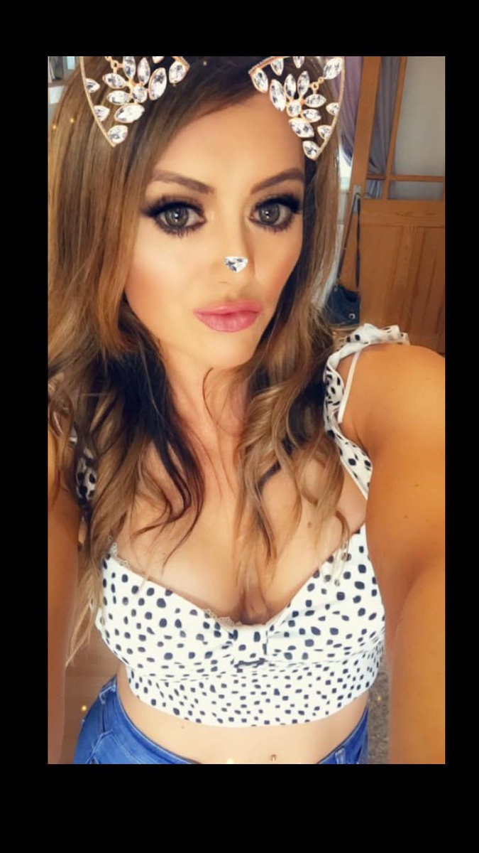 Dannistomp's tweet photo. Saturday night Cardiff bay 🍷🥘🍺🍻🍝 https://t.co/dfM5Azwczt