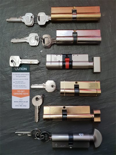 If you’ve a damaged or faulty UPVC door lock, then we can provide a repair and care service for UPVC doors. Call us now to convert the damaged door to look like new.  cardiff-newport24hrlocksmiths.co.uk/pvc-door-handl… 

#UPVCdoorlock #doorlocks #cardiff