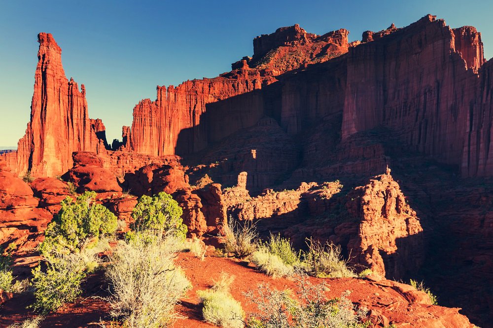 RLILand's tweet photo. With affordable prices and stunning views, land sales in Utah are on the rise. Follow these tips to get the best bang for your buck in the Beehive State. https://t.co/5uskAEcvzk #Utah #land #RealEstate #buyland #sellland #beehivestate @landhub https://t.co/Qcb1QcS63d