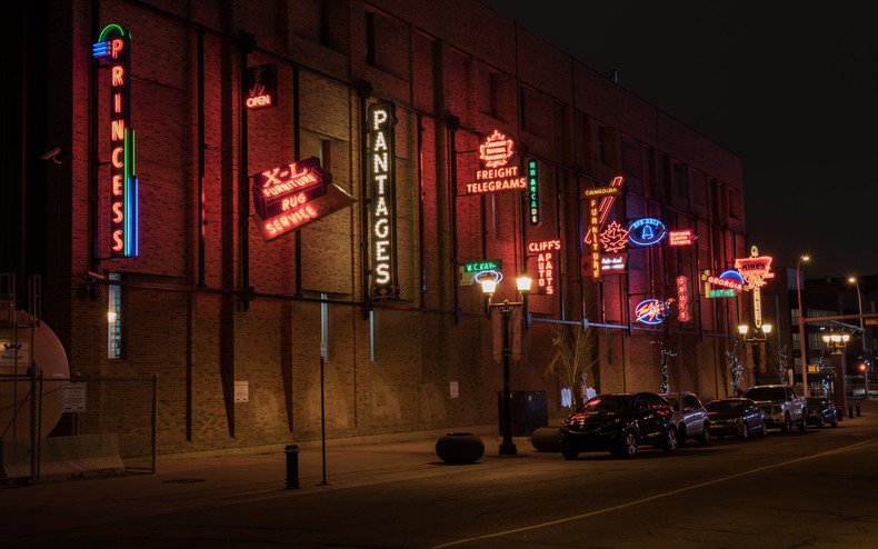 Edmonton’s fabulous Neon Sign Museum will be featured on KSPS Spokane tomorrow night (April 25) at 8pm (115 Shaw, 140 Telus). Tune in! #neonsignmuseum #yeg