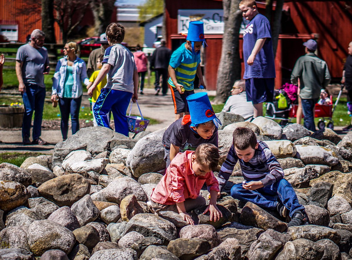 We celebrated Easter Sunday with family, food, an Easter egg hunt, and so much more. Thank you to everyone who came out and enjoyed the nice weather with us!

We hope to see you on Mother's Day! Learn more at buff.ly/2PtEYch! #EasterSunday2019