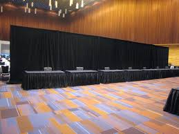 Renegade Staging offers two styles of pipe and drape rental products. Velour pipe/drapes, and the black Banjo cloth drape.

Call Today! (734) 542-4000
renegadestaging.com/pipe-and-drape… … …

#pipeanddraperental #banjoclothdrape #velourpipeanddrape #renegadestaging #eventequipmentrental