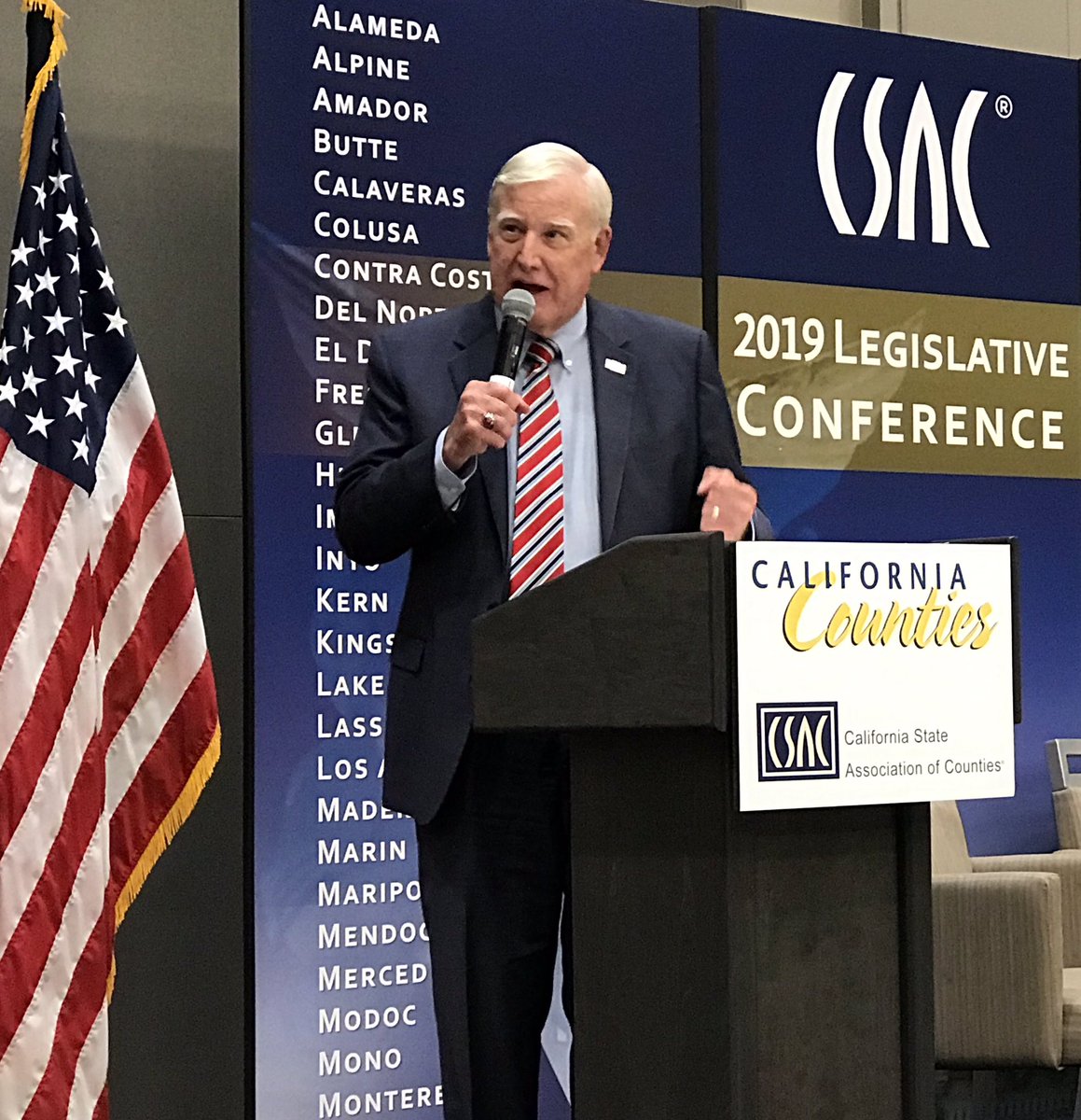 CSAC_Counties's tweet photo. NACo President & @SanDiegoCounty Supervisor Greg Cox talks to #CACounties leadership about the latest news on federal level affecting #countygovernment and his Presidential Initiative, “Connecting the Unconnected.” @SupervisorCox @NACoTweets #CSACLeg19 #countygov https://t.co/DYemqDhsxk