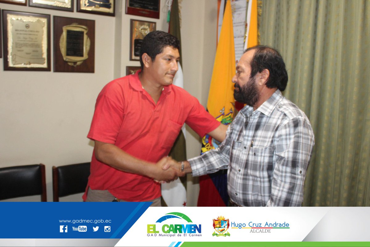 GADMElCarmen's tweet photo. Una numerosa delegación de la comunidad La Esperanza fue recibida por el  Alcalde @HugoCruzAndrad , a quien le solicitaron ayuda con el material  para la construcción de la sede comunal.

📲 https://t.co/v6TNbKhERM https://t.co/fhr300blI1